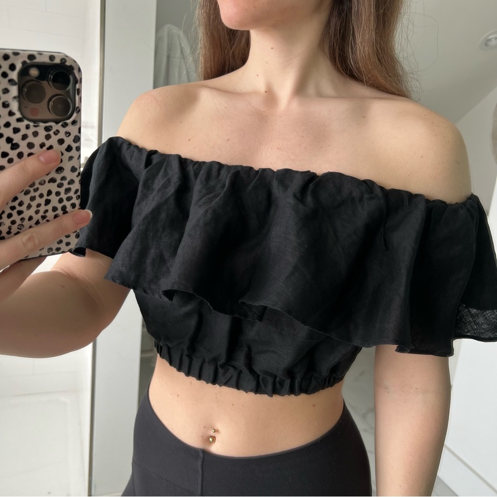 Banana Republic Off-The-Shoulder Crop